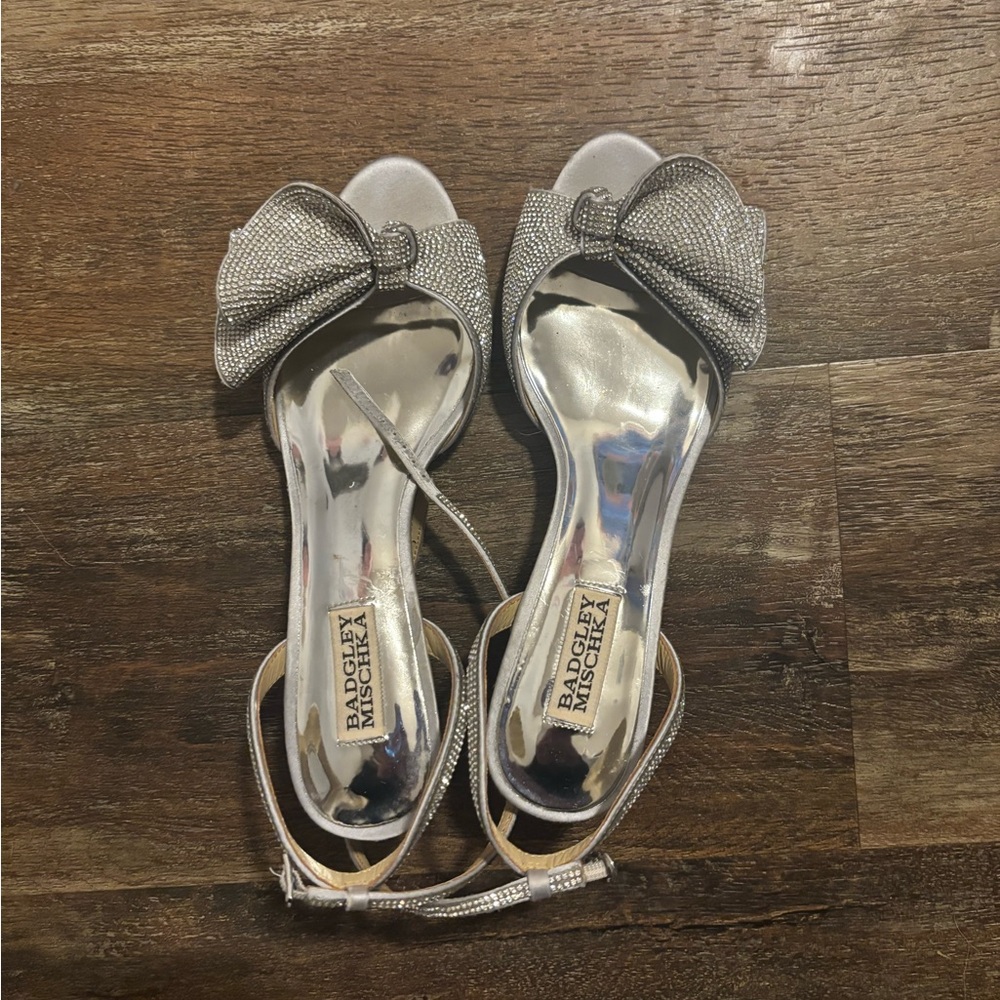 Badgley Mischka Silver Crystal Bow Slingback Heels - Picture 3 of 4